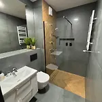 Ami Luxury Vi Centrum - Parking- Apartment