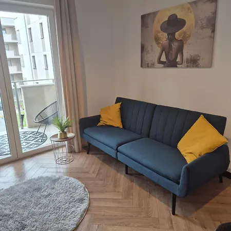 Ami Luxury Vi Centrum - Parking- *